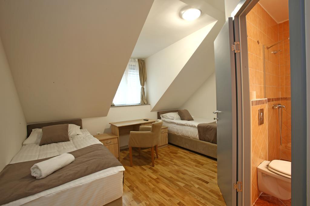Gostilna In Prenocisca Gedzo Hotel Novo Mesto Exterior foto